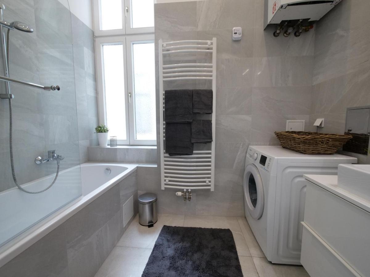 Stylish City Center Apartment Vienna Esterno foto
